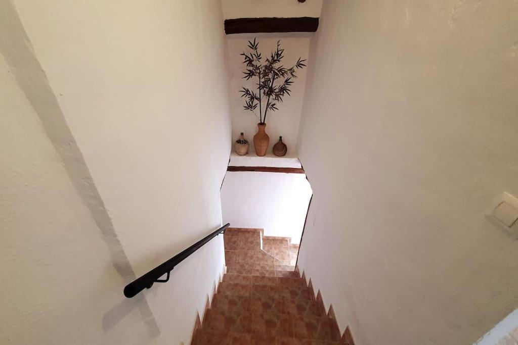 Casa Arriba Village House In Zarra Екстериор снимка