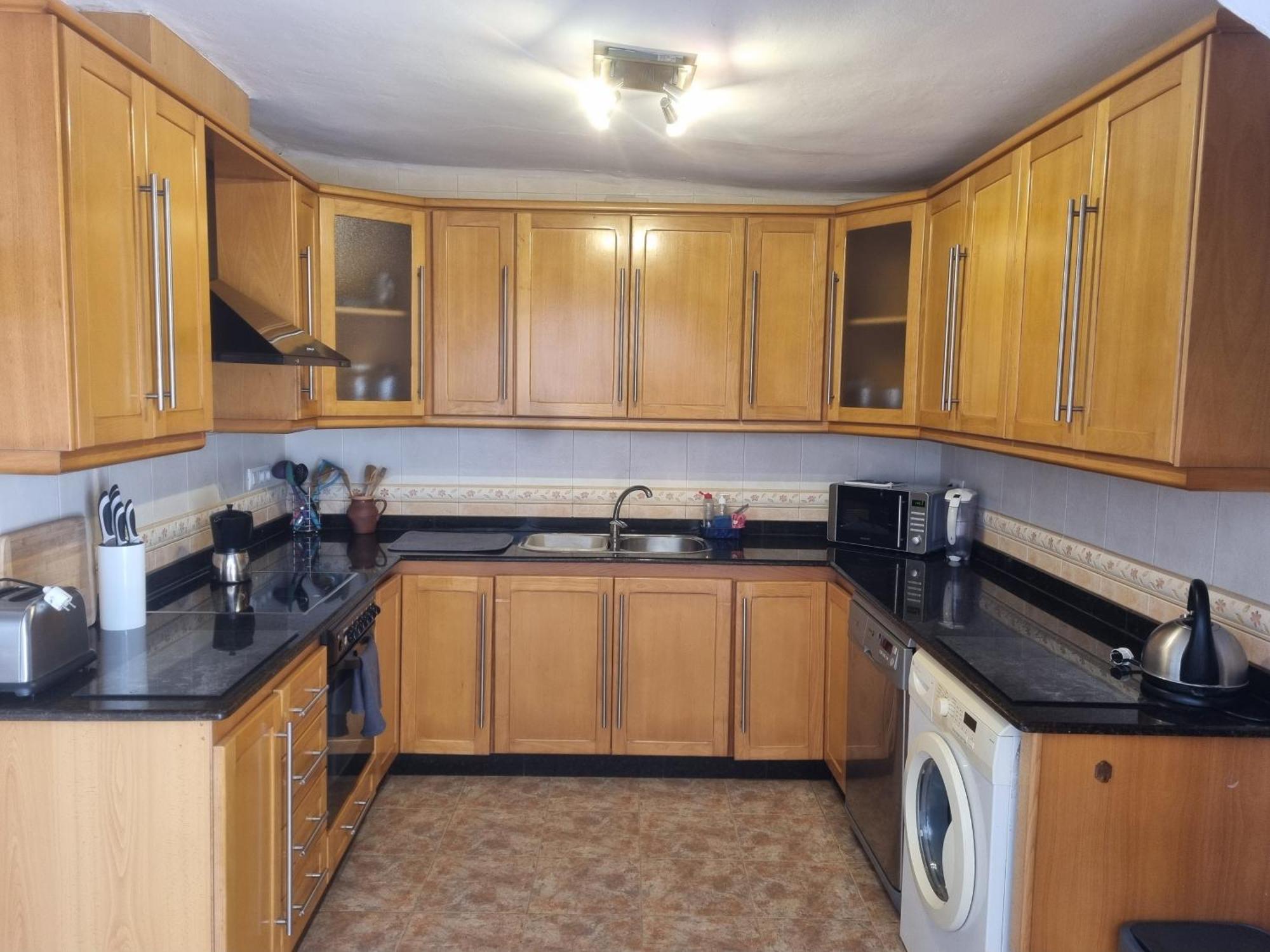 Casa Arriba Village House In Zarra Екстериор снимка