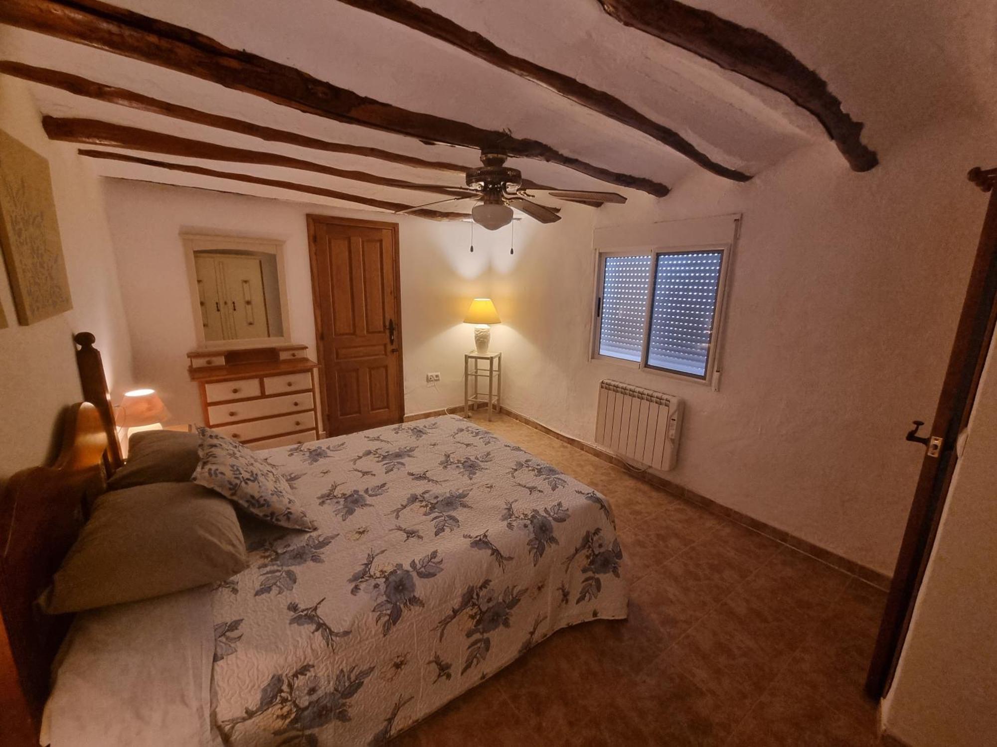 Casa Arriba Village House In Zarra Екстериор снимка