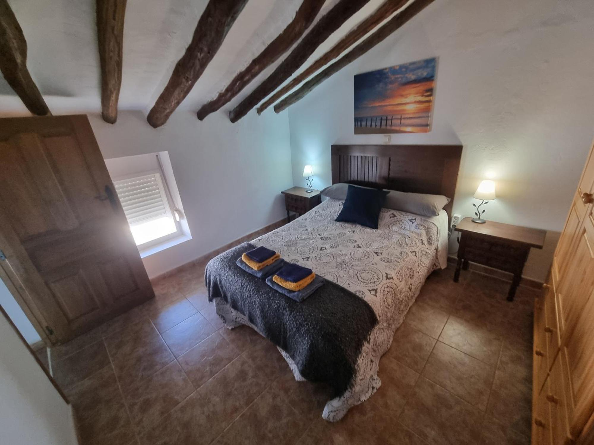 Casa Arriba Village House In Zarra Екстериор снимка